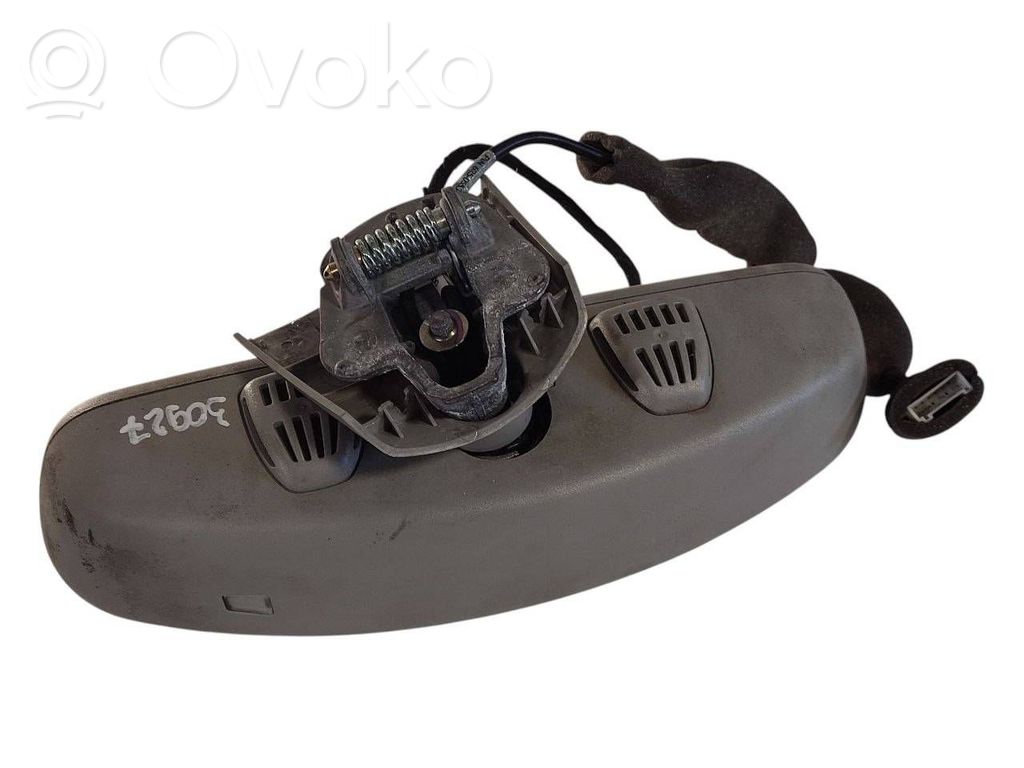 Atpakaļskata spogulis (salonā)