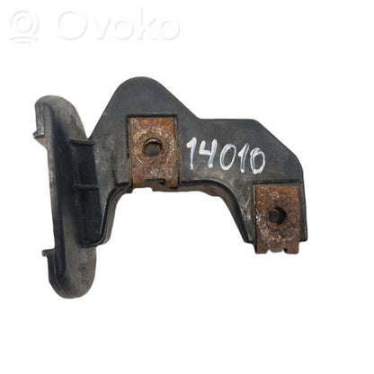 Front bumper holder