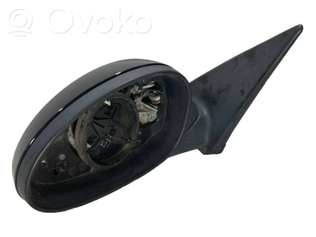 Mirror (electrically controlled)