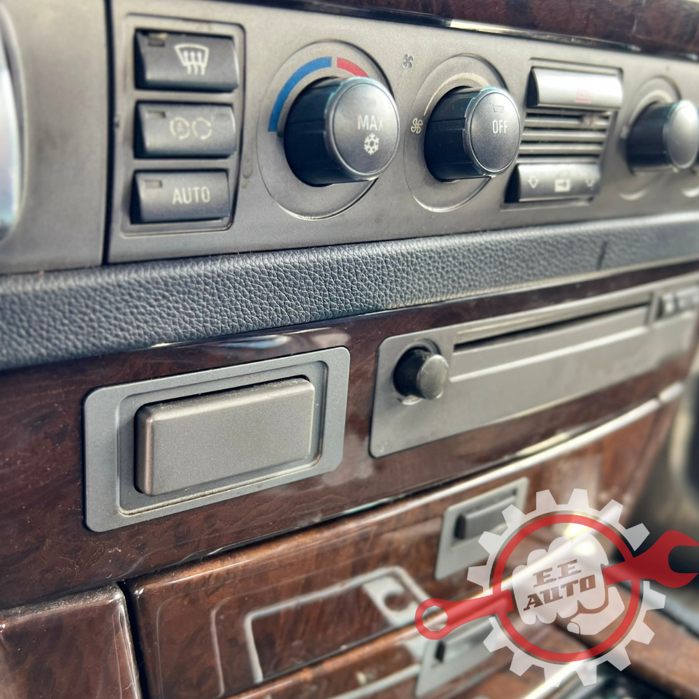 BMW 740 2003.G