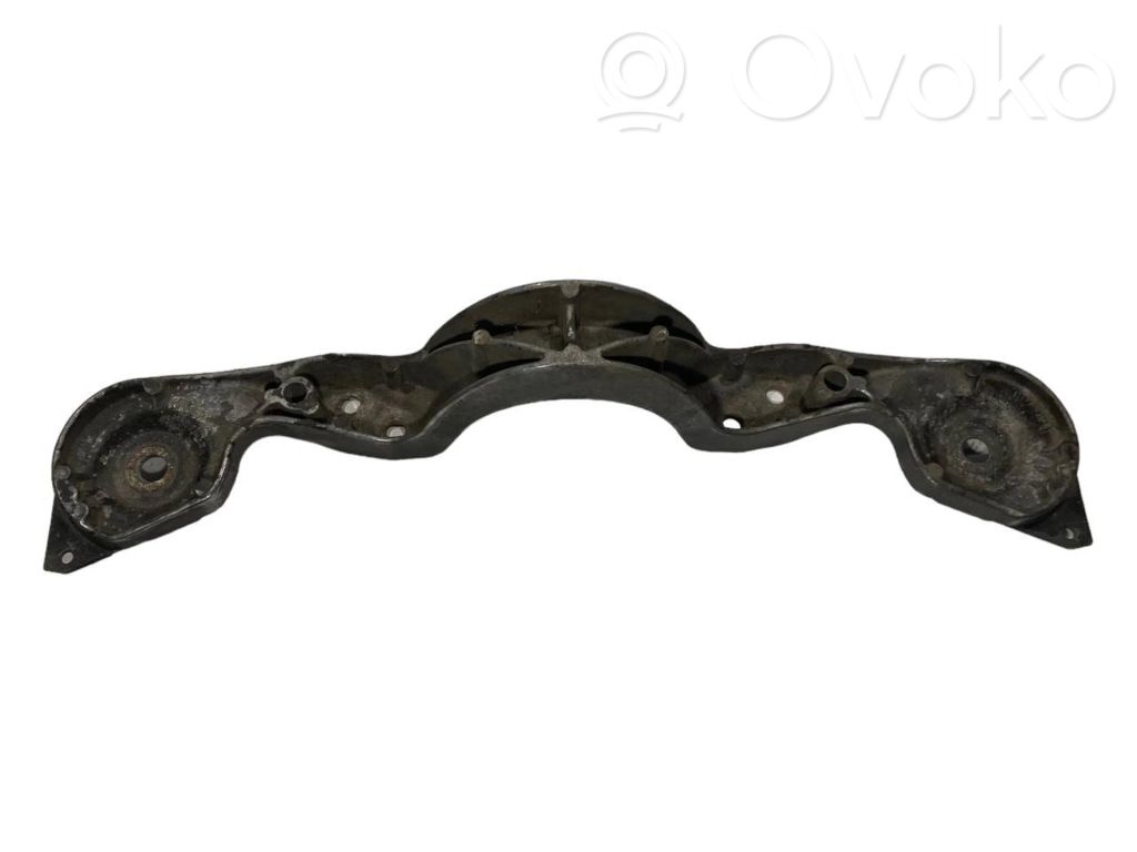 Aizmugurējā reduktora stiprinājums