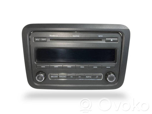 Radio / CD/DVD player / navigation