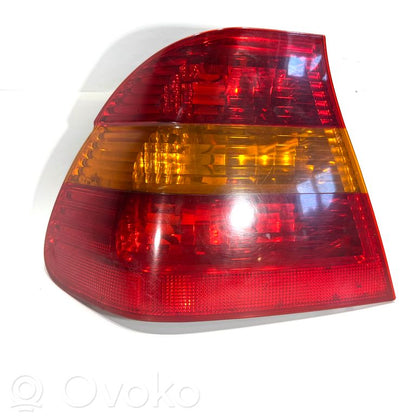 Aizmugurējais lukturis virsbūvē