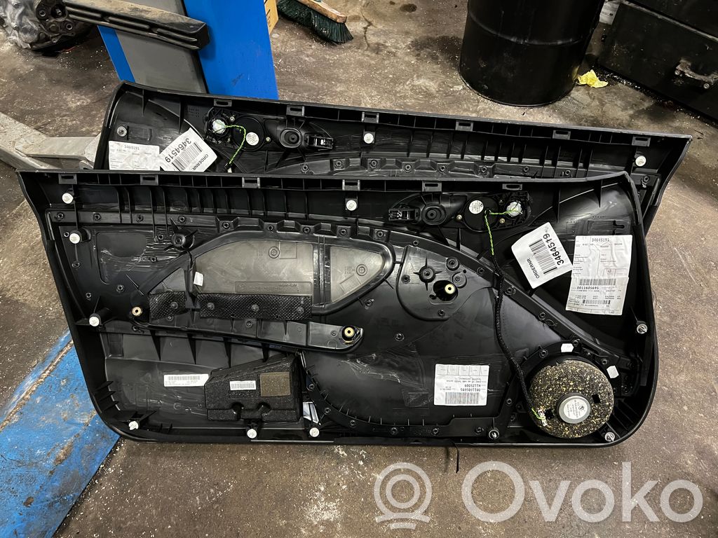 Coupe rear side trim panel