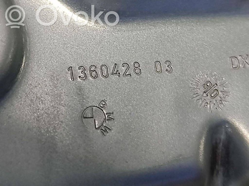 Apšuvums aizmugurējām durvīm