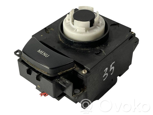 Multimedia controller