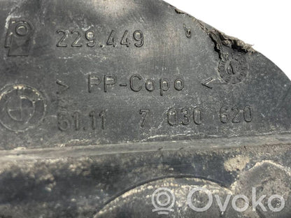 Priekšpusē bampera turētājs