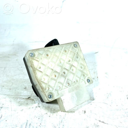 Seat adjustment switch(es)