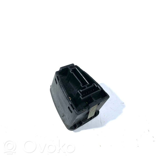 Side mirror switch