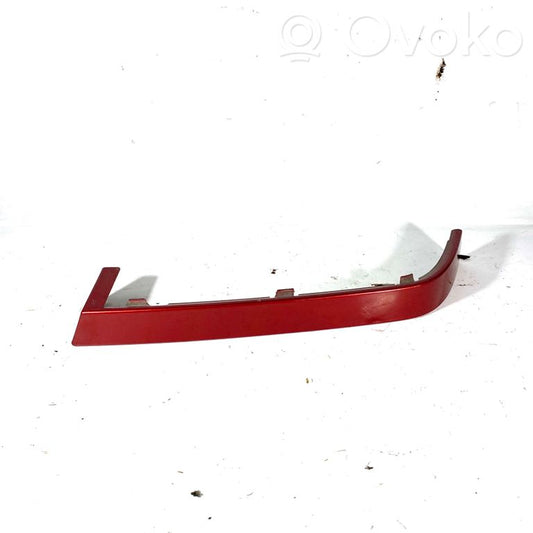 Taillight trim