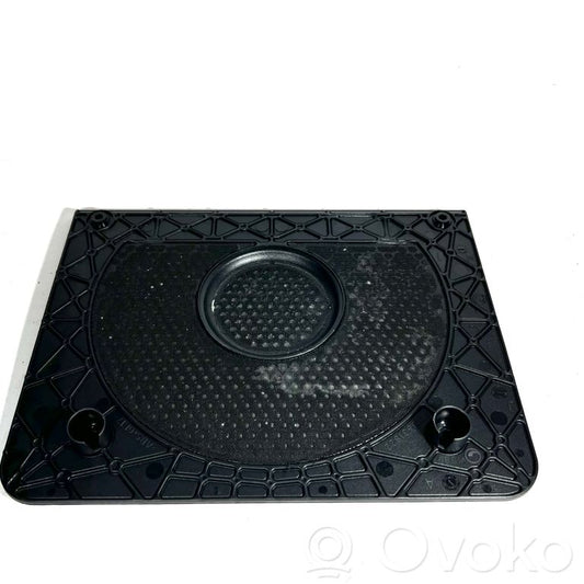 Subwoofer grille/trim