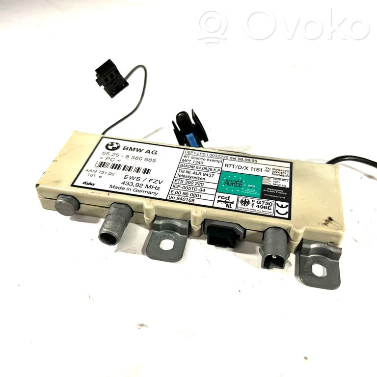 Antenna amplifier