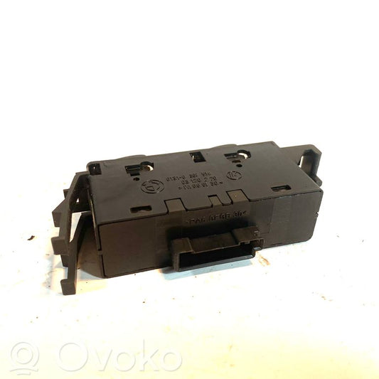 Window lift control switch(es)