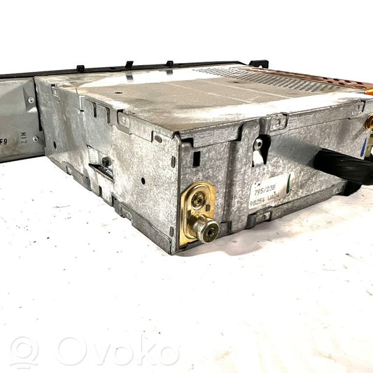 Radio / CD/DVD player / navigation