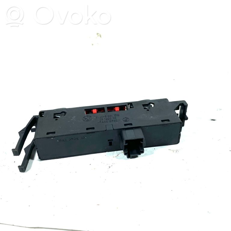 Window lift control switch(es)
