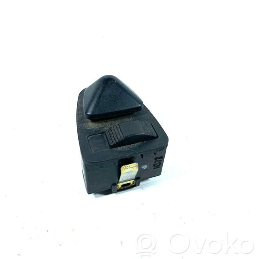 Side mirror switch
