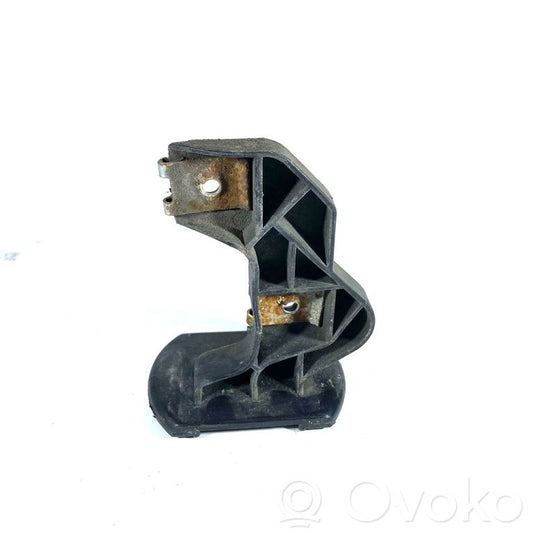 Front bumper holder