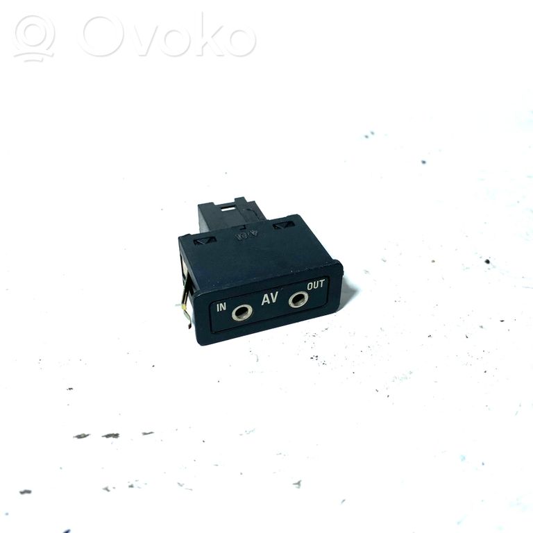 Citu veidu slēdži / pogas / pārslēdzēji