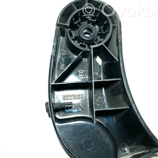 Engine hood release handle