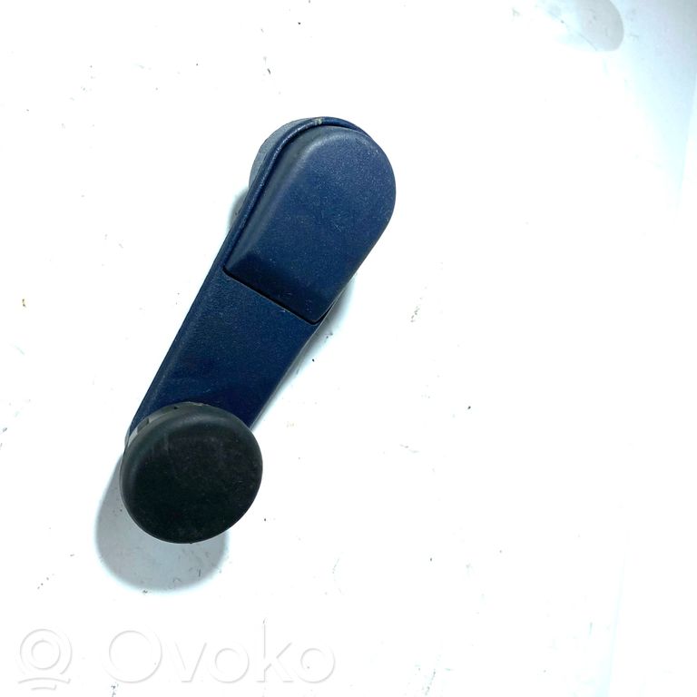 Logu pacēlāju vadības slēdzis (-dži)