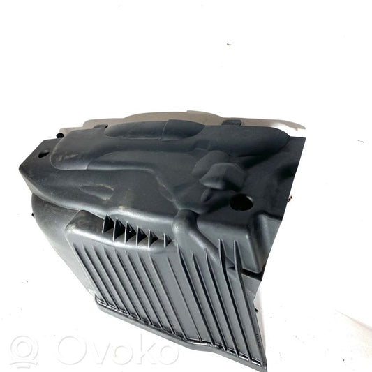 Engine cover (decorative trim)