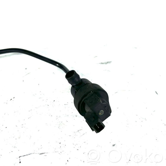 Vacuum valve