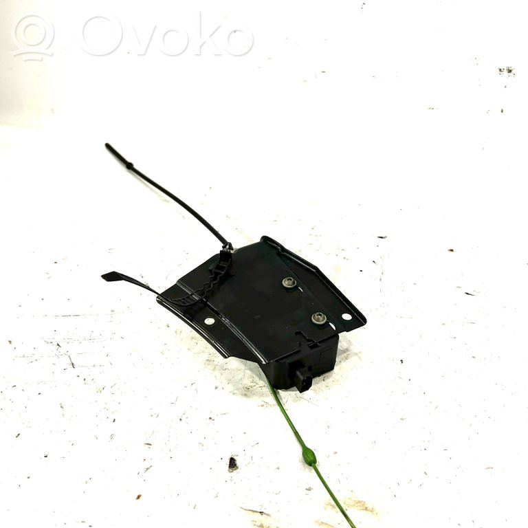 Degvielas tvertnes elektriskā slēdzene