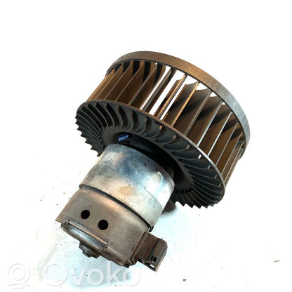 Mazā radiatora ventilators