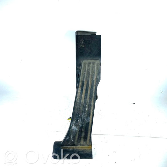 Akseleratora elektriskais regulators (pedālis)