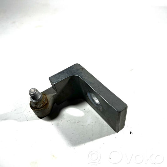 Front upper hinge