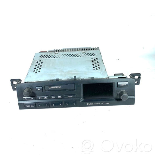 Radio / CD/DVD atskaņotājs / navigācija