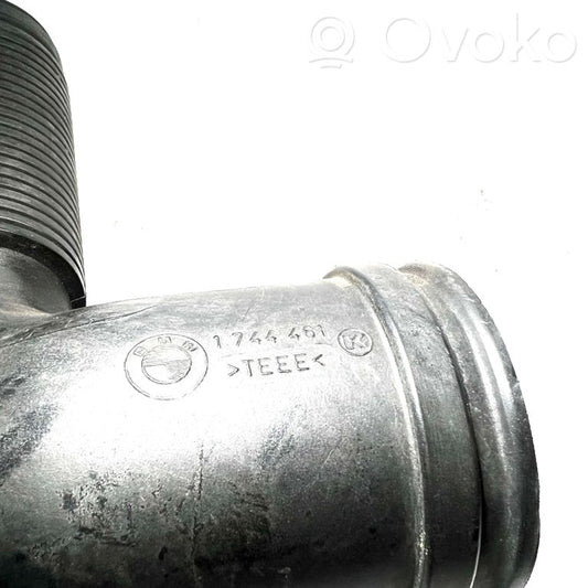 Air intake duct details
