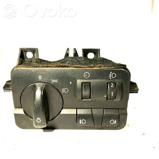 Headlight switch