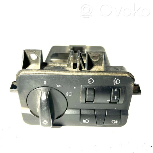 Headlight switch