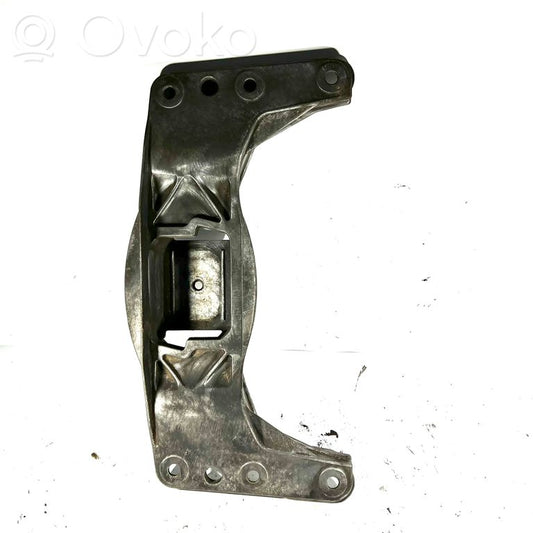 Transmission mounting bracket