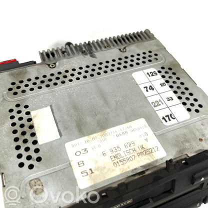 Radio / CD/DVD atskaņotājs / navigācija
