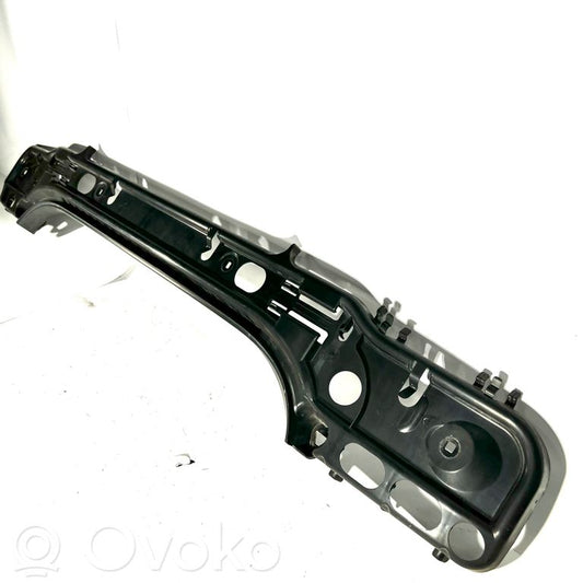 Rear bumper mounting bracket
