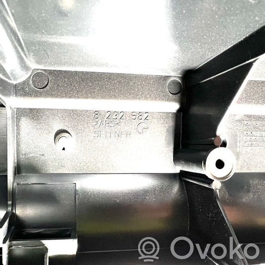 Trunk side lower trim panel