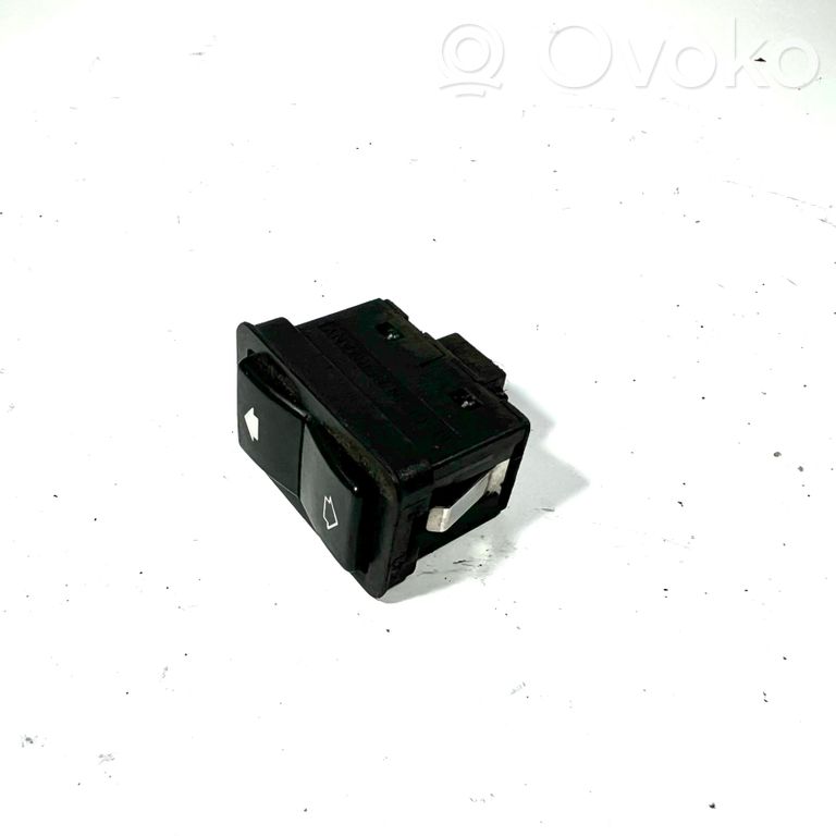 Window lift control switch(es)