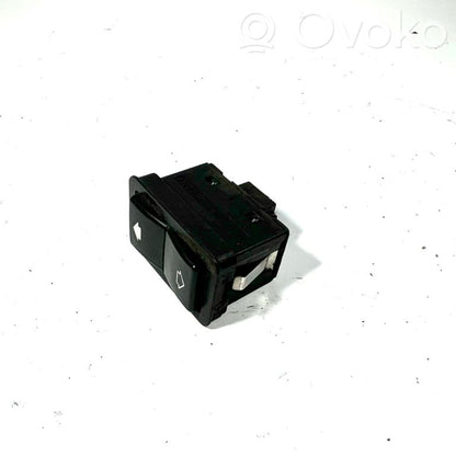 Window lift control switch(es)