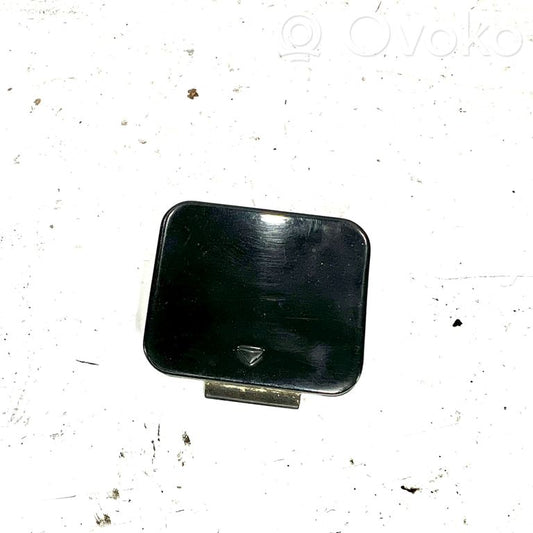 Towbar cover in bumper