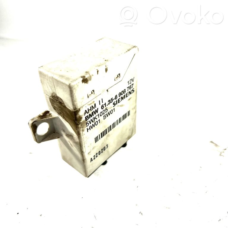 Trailer hitch control unit