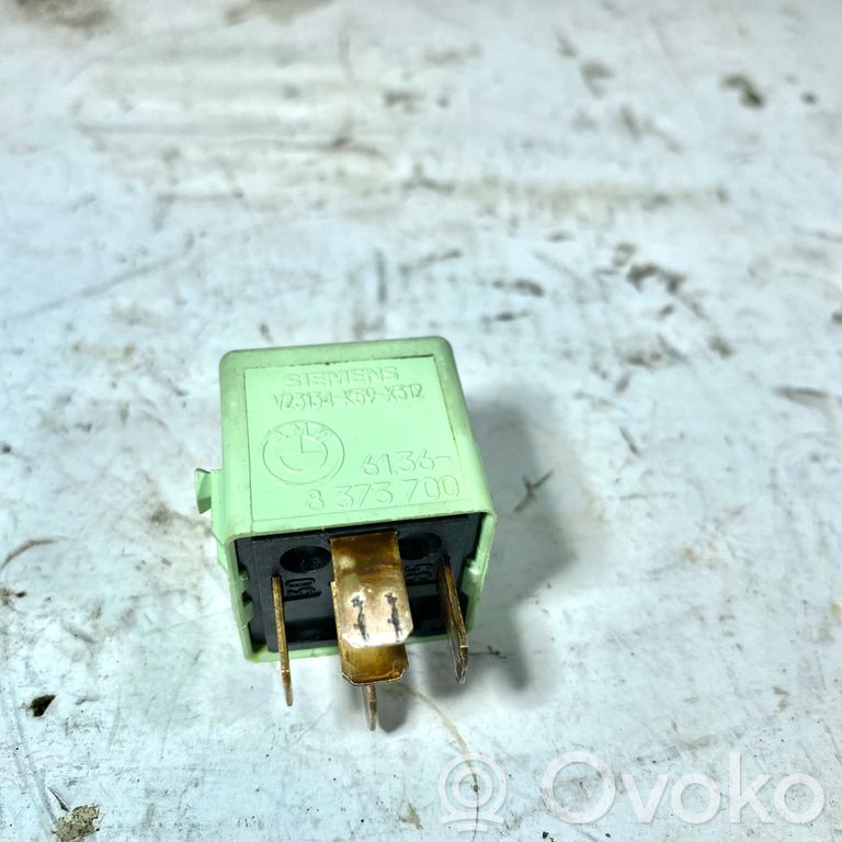 Fuel pump relay