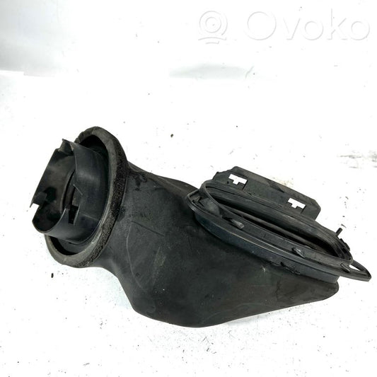 Salona gaisa mezgla plastmasas korpuss