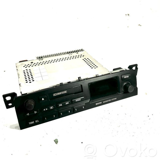 Radio / CD/DVD atskaņotājs / navigācija