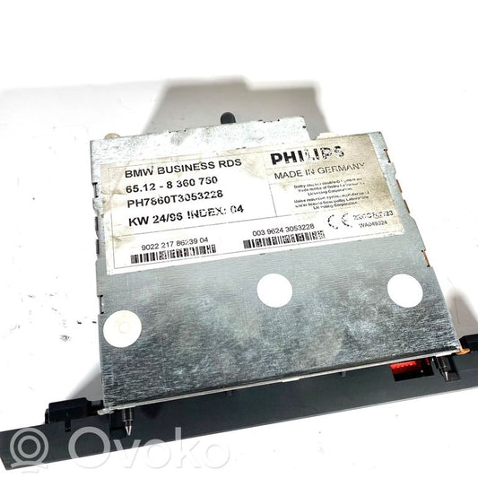 Radio / CD/DVD atskaņotājs / navigācija