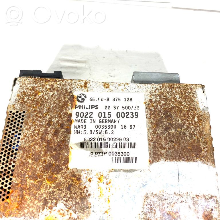 Radio / CD/DVD atskaņotājs / navigācija