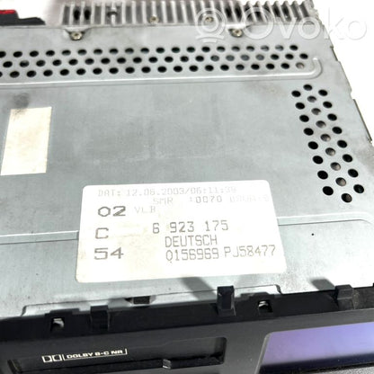 Radio / CD/DVD atskaņotājs / navigācija