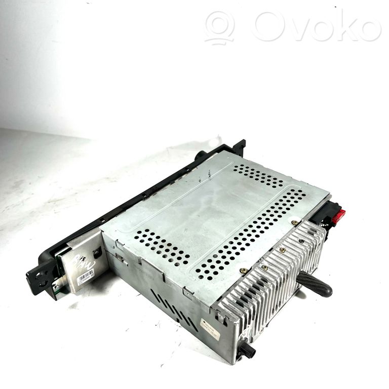 Radio / CD/DVD player / navigation