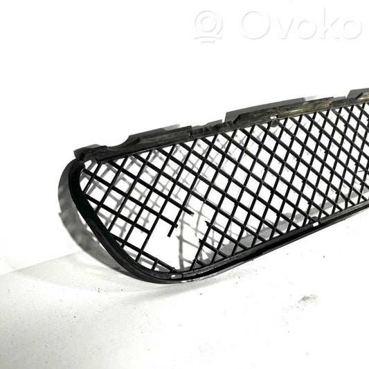 Декоративная накладка на бампер спереди